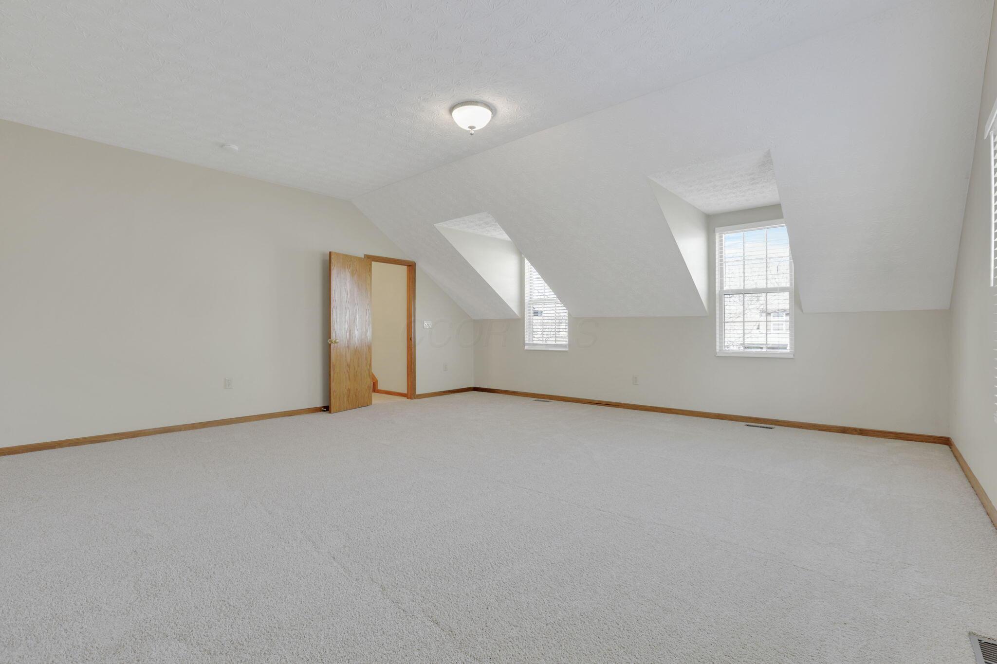 516 Streamwater Drive, Blacklick, Ohio image 35