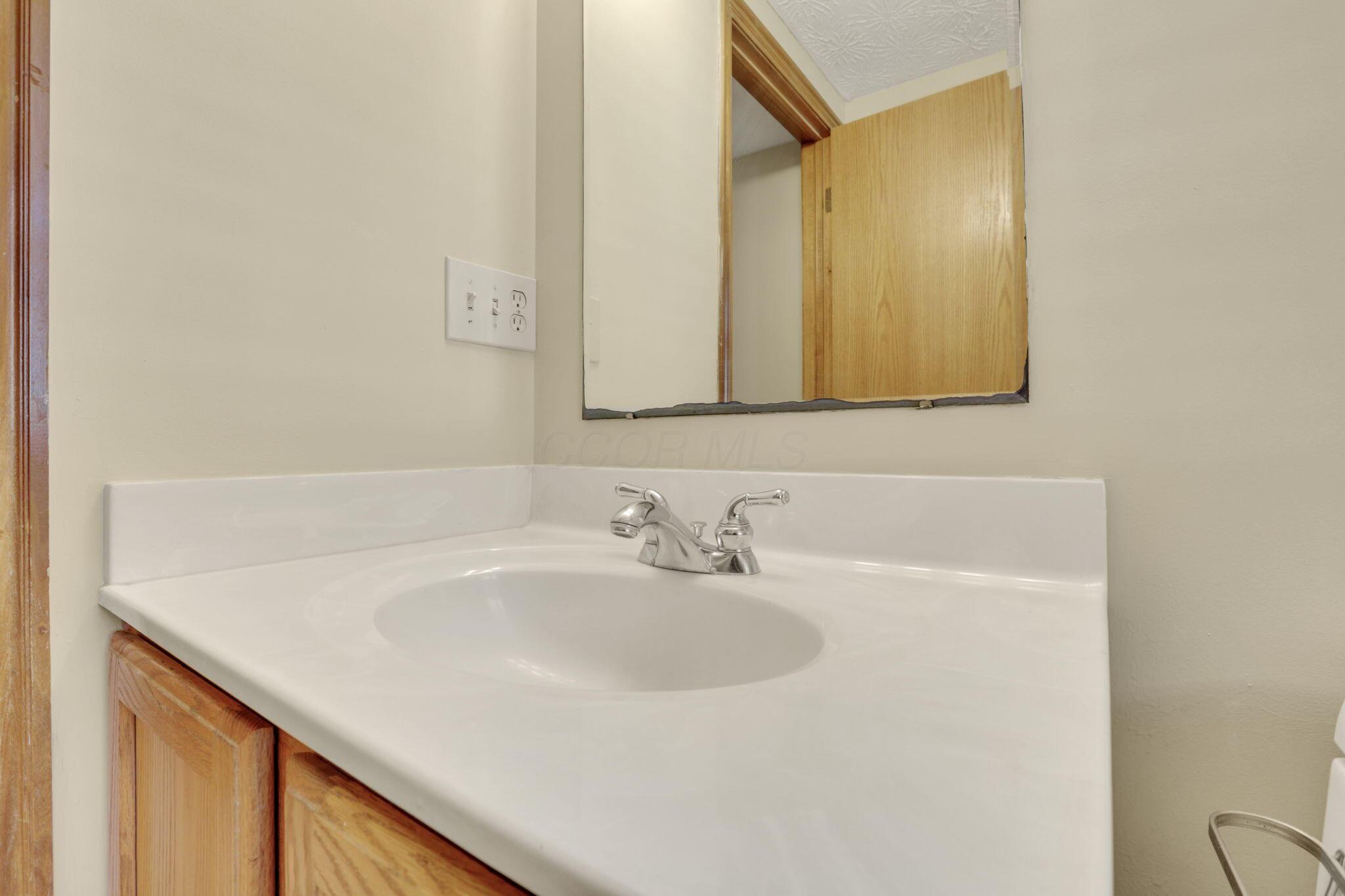 516 Streamwater Drive, Blacklick, Ohio image 31