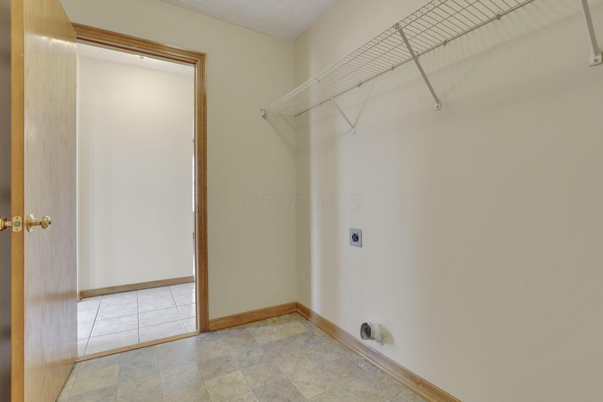 516 Streamwater Drive, Blacklick, Ohio image 29