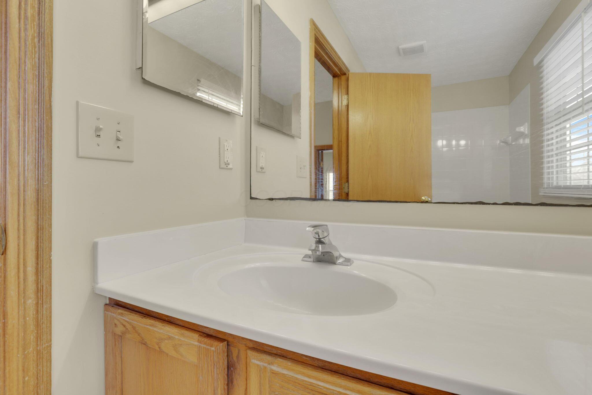 516 Streamwater Drive, Blacklick, Ohio image 40