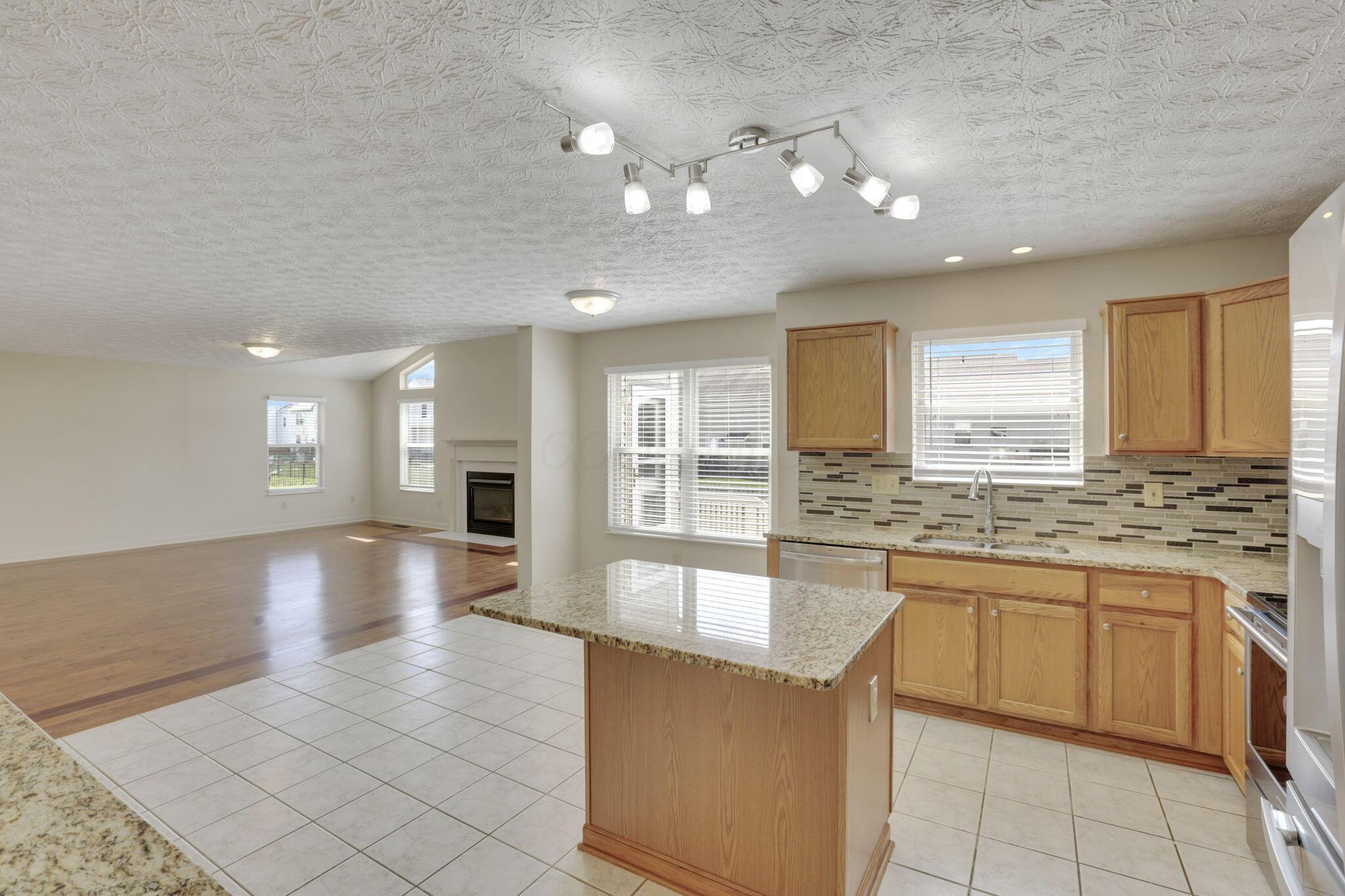 516 Streamwater Drive, Blacklick, Ohio image 20