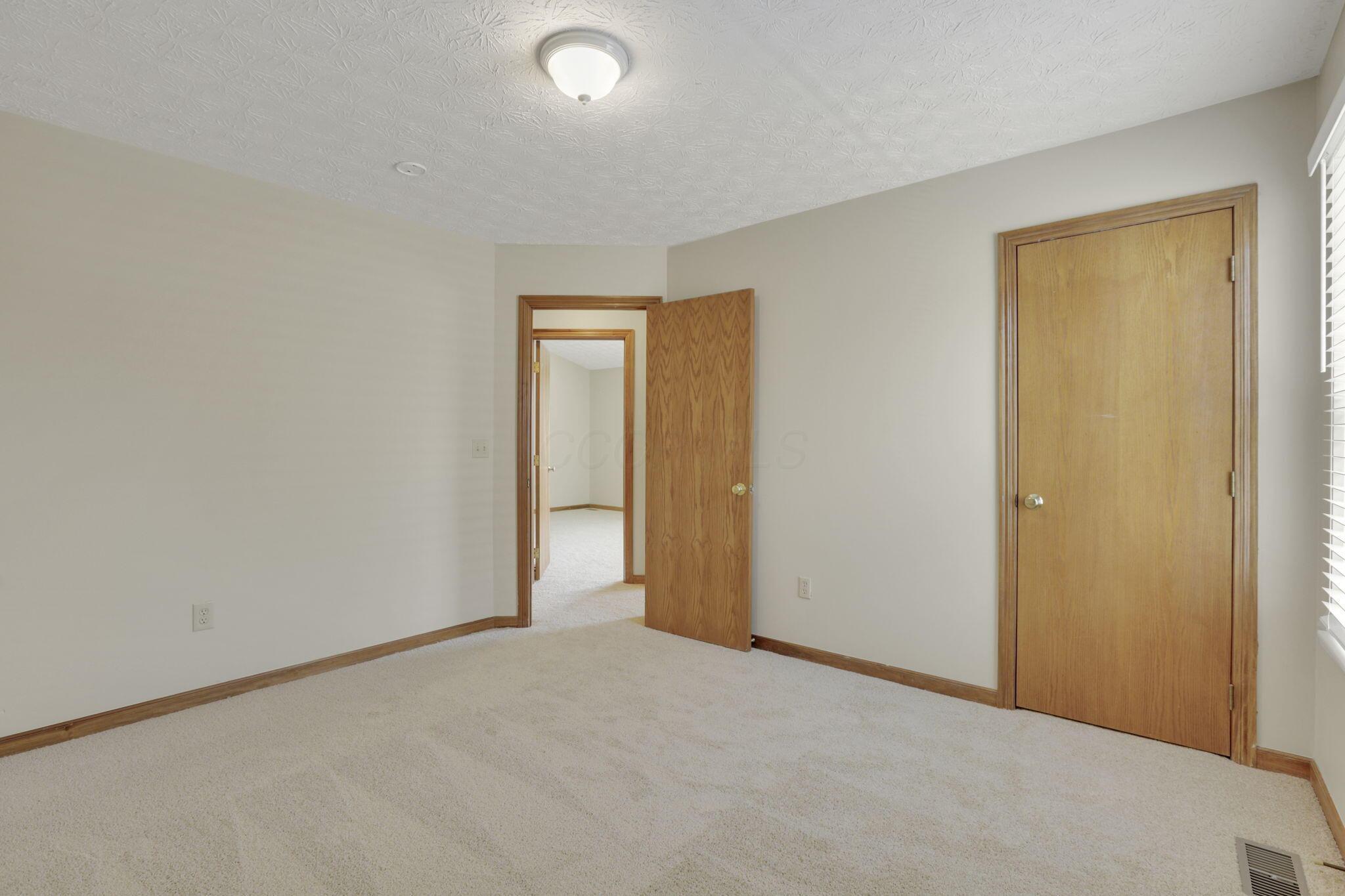 516 Streamwater Drive, Blacklick, Ohio image 44
