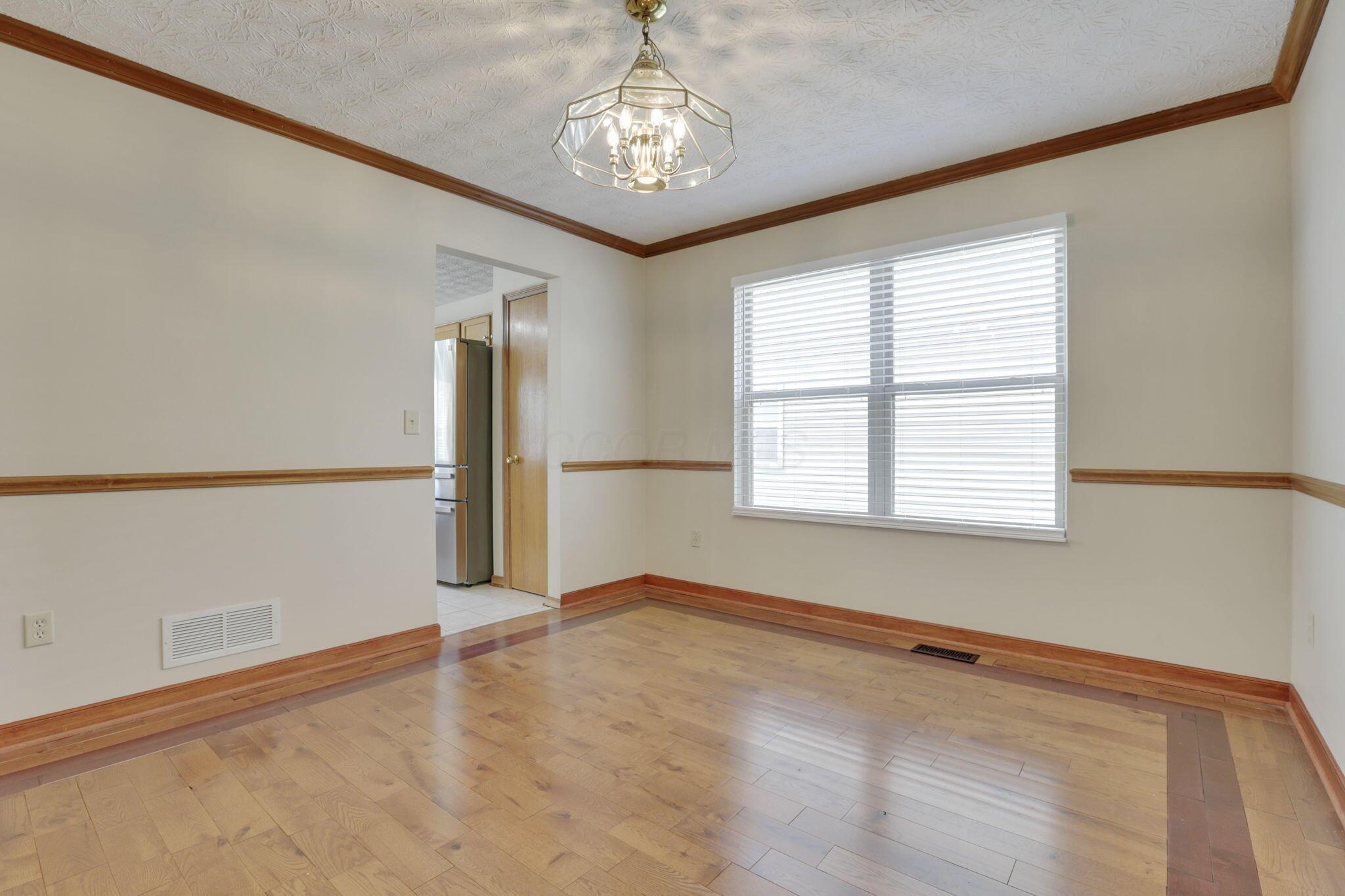 516 Streamwater Drive, Blacklick, Ohio image 18