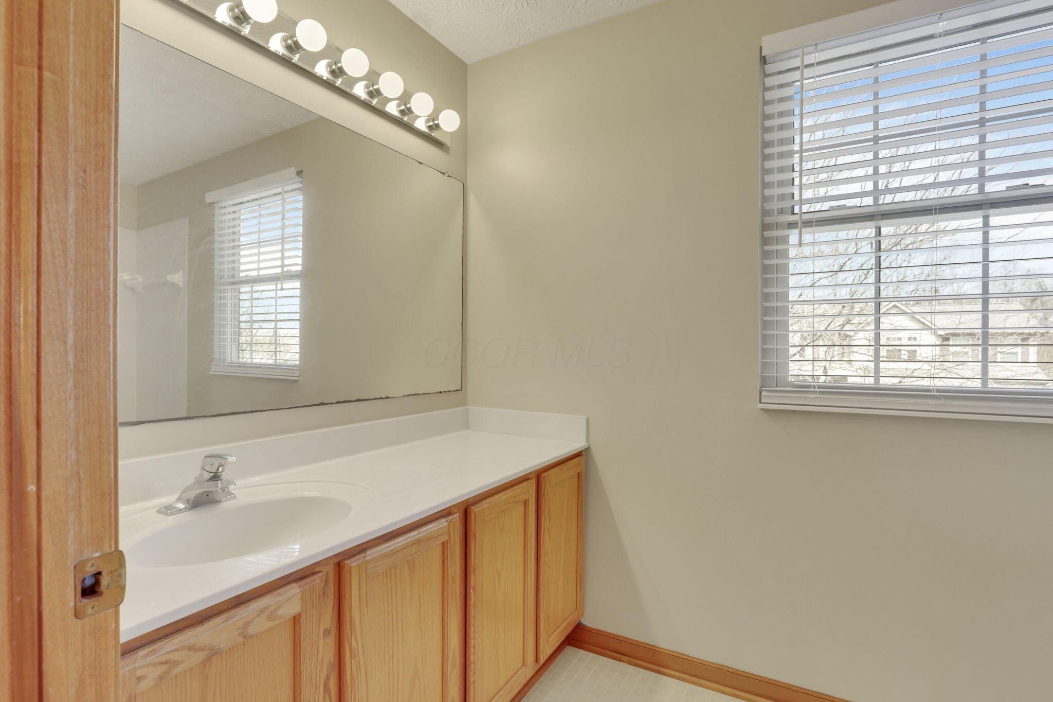 516 Streamwater Drive, Blacklick, Ohio image 37