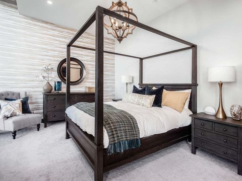 Tiny photo for 250 W Spring Street 613 #613, Columbus, OH 43215 (MLS # 225045137)