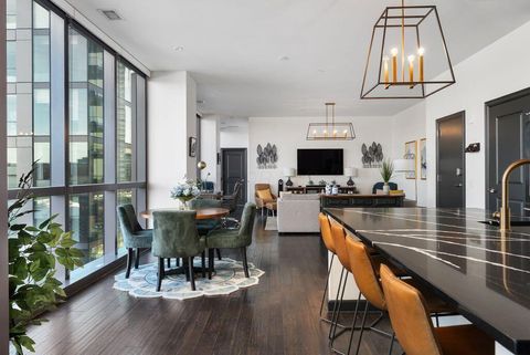 Photo of 250 W Spring Street 613 #613, Columbus, OH 43215 (MLS # 225045137)