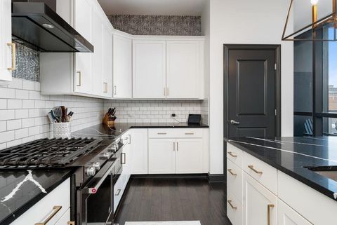 Tiny photo for 250 W Spring Street 613 #613, Columbus, OH 43215 (MLS # 225045137)