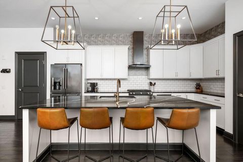 Tiny photo for 250 W Spring Street 613 #613, Columbus, OH 43215 (MLS # 225045137)