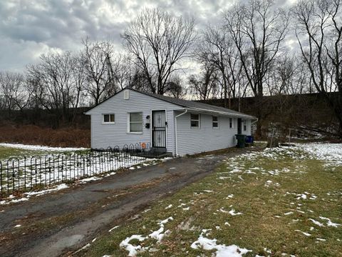 Photo of 2167 Avalon Place, Columbus, OH 43219 (MLS # 225045880)