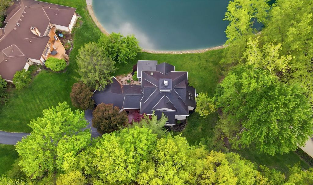 Photo of 52 Beech Ridge Drive, Powell, OH 43065 (MLS # 226014713)