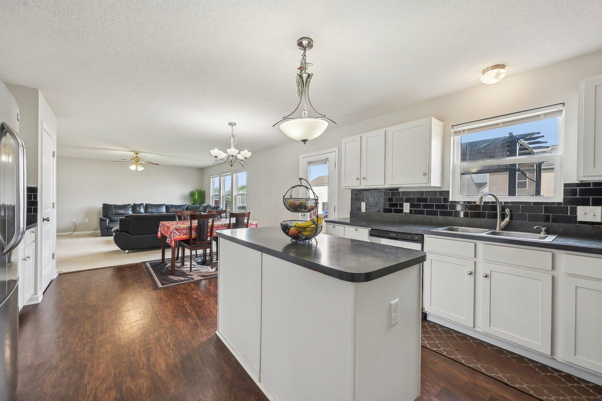219 Shallotte Drive, Reynoldsburg, Ohio image 12