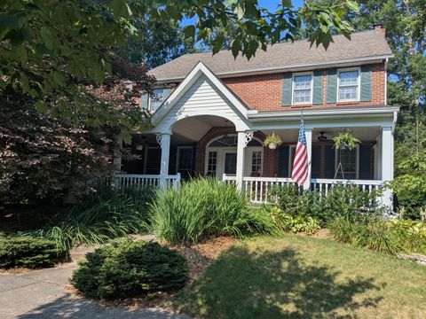 Photo of 403 Palm Drive, Marysville, OH 43040 (MLS # 225038674)