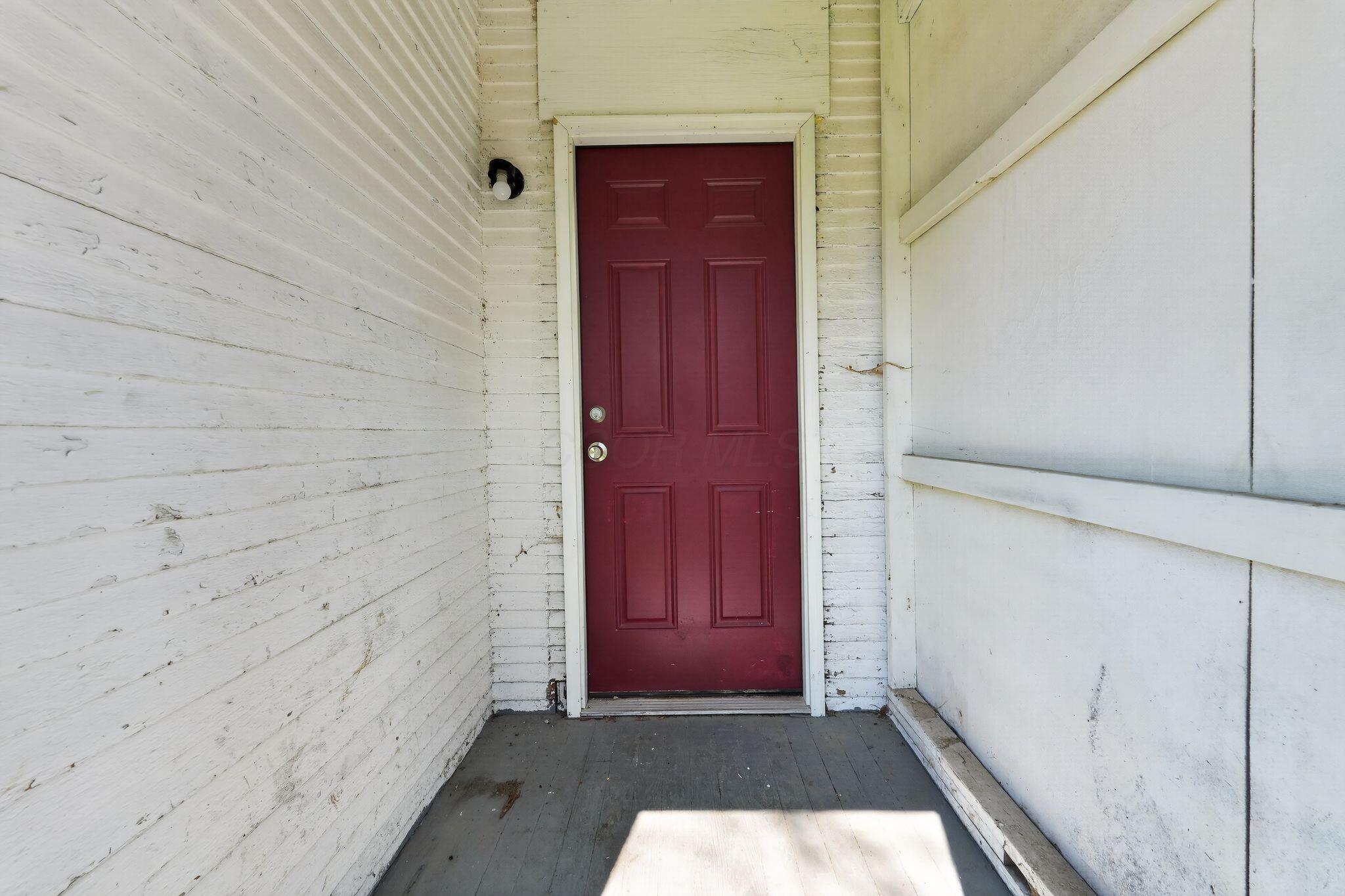 1589 Genessee Avenue