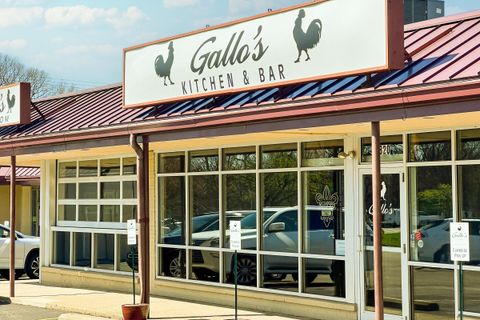 Tiny photo for 2698 Shrewsbury Road, Columbus, OH 43221 (MLS # 225044930)