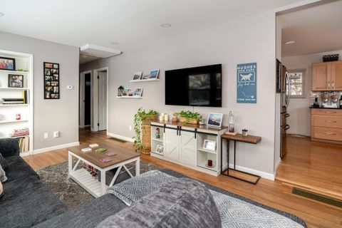 Tiny photo for 2698 Shrewsbury Road, Columbus, OH 43221 (MLS # 225044930)