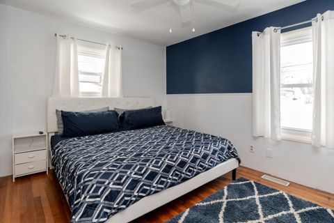 Tiny photo for 2698 Shrewsbury Road, Columbus, OH 43221 (MLS # 225044930)