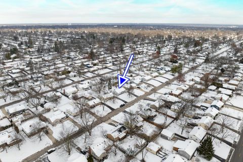 Tiny photo for 2698 Shrewsbury Road, Columbus, OH 43221 (MLS # 225044930)