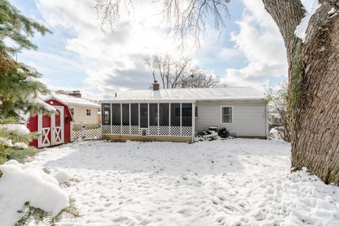 Tiny photo for 2698 Shrewsbury Road, Columbus, OH 43221 (MLS # 225044930)