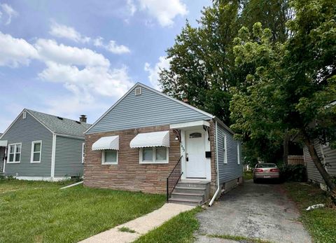 Photo of 1433 E 19th Avenue, Columbus, OH 43211 (MLS # 226015231)