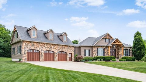 Photo of 147 Auld Ridge Way, Hebron, OH 43025 (MLS # 224020729)