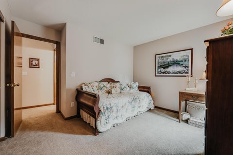 Tiny photo for 976 Karlslyle Drive, Columbus, OH 43228 (MLS # 226036009)