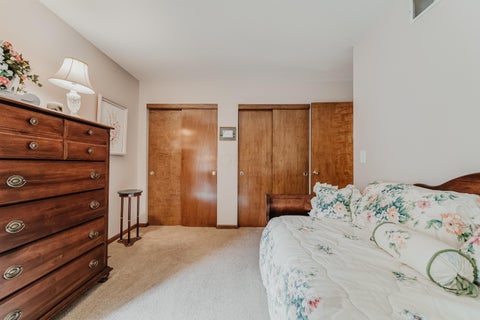 Tiny photo for 976 Karlslyle Drive, Columbus, OH 43228 (MLS # 226036009)