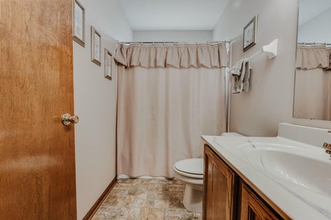 Tiny photo for 976 Karlslyle Drive, Columbus, OH 43228 (MLS # 226036009)