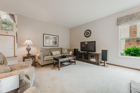 Tiny photo for 976 Karlslyle Drive, Columbus, OH 43228 (MLS # 226036009)