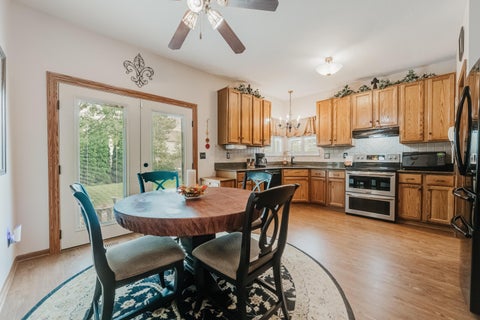 Tiny photo for 976 Karlslyle Drive, Columbus, OH 43228 (MLS # 226036009)