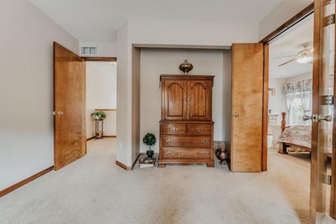 Tiny photo for 976 Karlslyle Drive, Columbus, OH 43228 (MLS # 226036009)