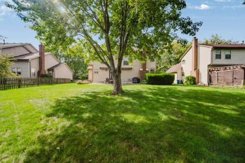 Tiny photo for 976 Karlslyle Drive, Columbus, OH 43228 (MLS # 226036009)