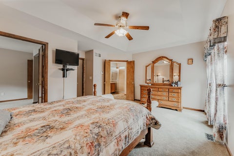 Tiny photo for 976 Karlslyle Drive, Columbus, OH 43228 (MLS # 226036009)