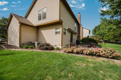 Tiny photo for 976 Karlslyle Drive, Columbus, OH 43228 (MLS # 226036009)