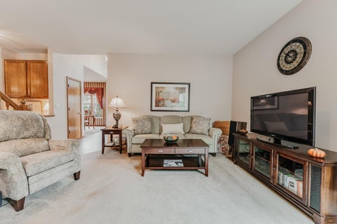 Tiny photo for 976 Karlslyle Drive, Columbus, OH 43228 (MLS # 226036009)