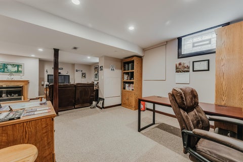 Tiny photo for 976 Karlslyle Drive, Columbus, OH 43228 (MLS # 226036009)