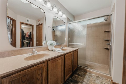 Tiny photo for 976 Karlslyle Drive, Columbus, OH 43228 (MLS # 226036009)