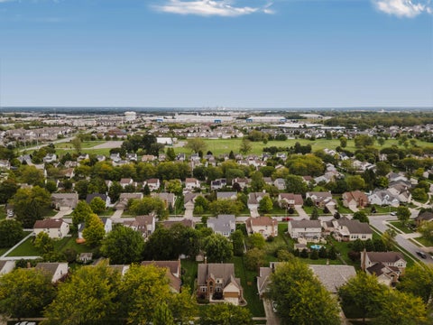 Tiny photo for 976 Karlslyle Drive, Columbus, OH 43228 (MLS # 226036009)