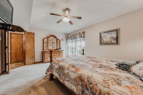 Tiny photo for 976 Karlslyle Drive, Columbus, OH 43228 (MLS # 226036009)