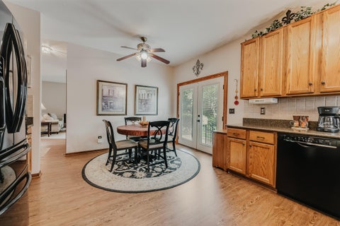 Tiny photo for 976 Karlslyle Drive, Columbus, OH 43228 (MLS # 226036009)