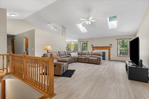 Tiny photo for 6086 Hemingway Place, Westerville, OH 43082 (MLS # 225037178)