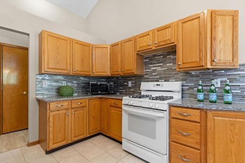 Tiny photo for 6086 Hemingway Place, Westerville, OH 43082 (MLS # 225037178)