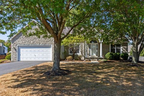 Photo of 6086 Hemingway Place, Westerville, OH 43082 (MLS # 225037178)