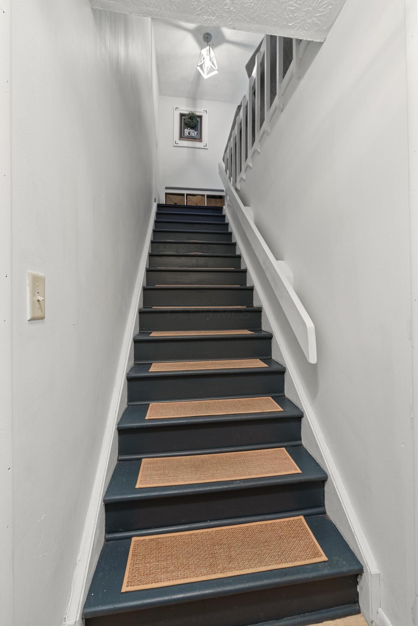 2424 Ravenel Drive, Columbus, Ohio image 6