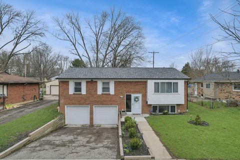 Photo of 5667 Roche Drive, Columbus, OH 43229 (MLS # 226010863)