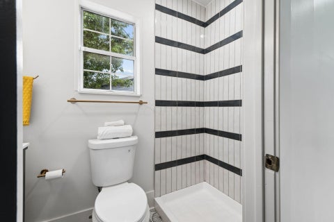 Tiny photo for 486 E Whittier Street, Columbus, OH 43206 (MLS # 226037318)