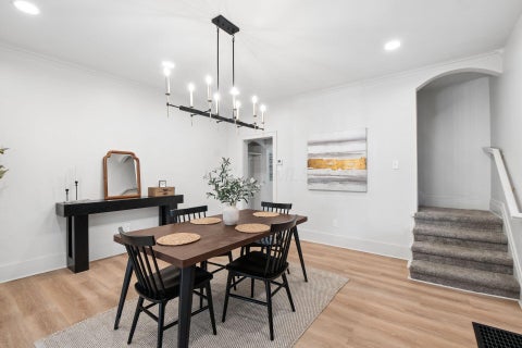 Tiny photo for 486 E Whittier Street, Columbus, OH 43206 (MLS # 226037318)