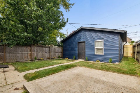 Tiny photo for 486 E Whittier Street, Columbus, OH 43206 (MLS # 226037318)