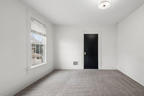 Tiny photo for 486 E Whittier Street, Columbus, OH 43206 (MLS # 226037318)