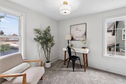 Tiny photo for 486 E Whittier Street, Columbus, OH 43206 (MLS # 226037318)