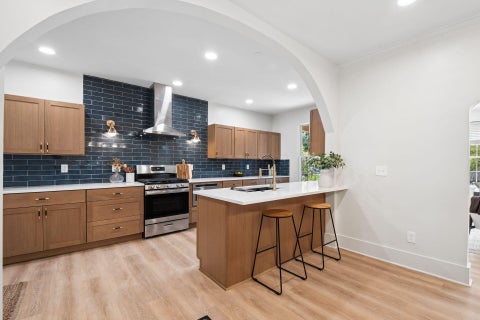 Tiny photo for 486 E Whittier Street, Columbus, OH 43206 (MLS # 226037318)